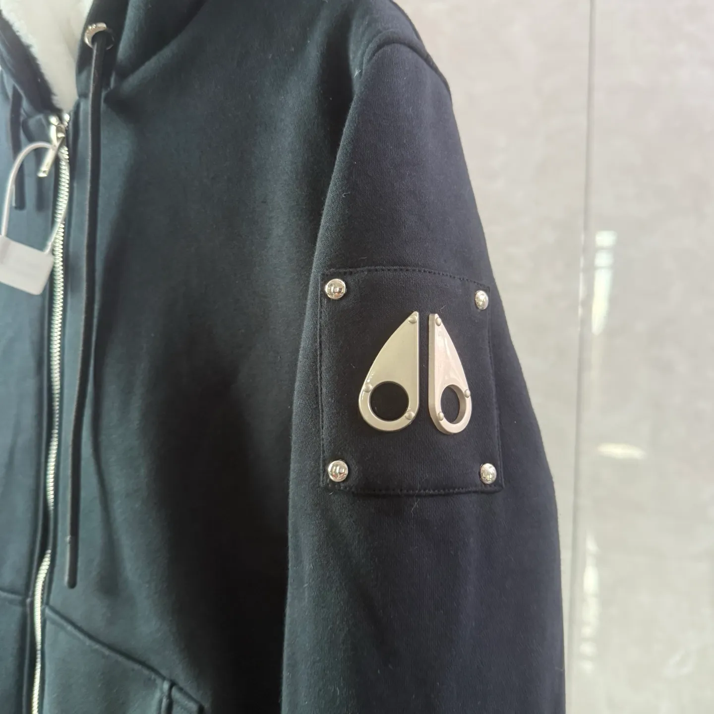 （ ） Moose Knuckles SS 23 、 ， ， ， 🍃 ， ， ， ☁️ ！ ♾️ ： ， Premium ， Authentic ！ Size：S-XXL 👉 👉